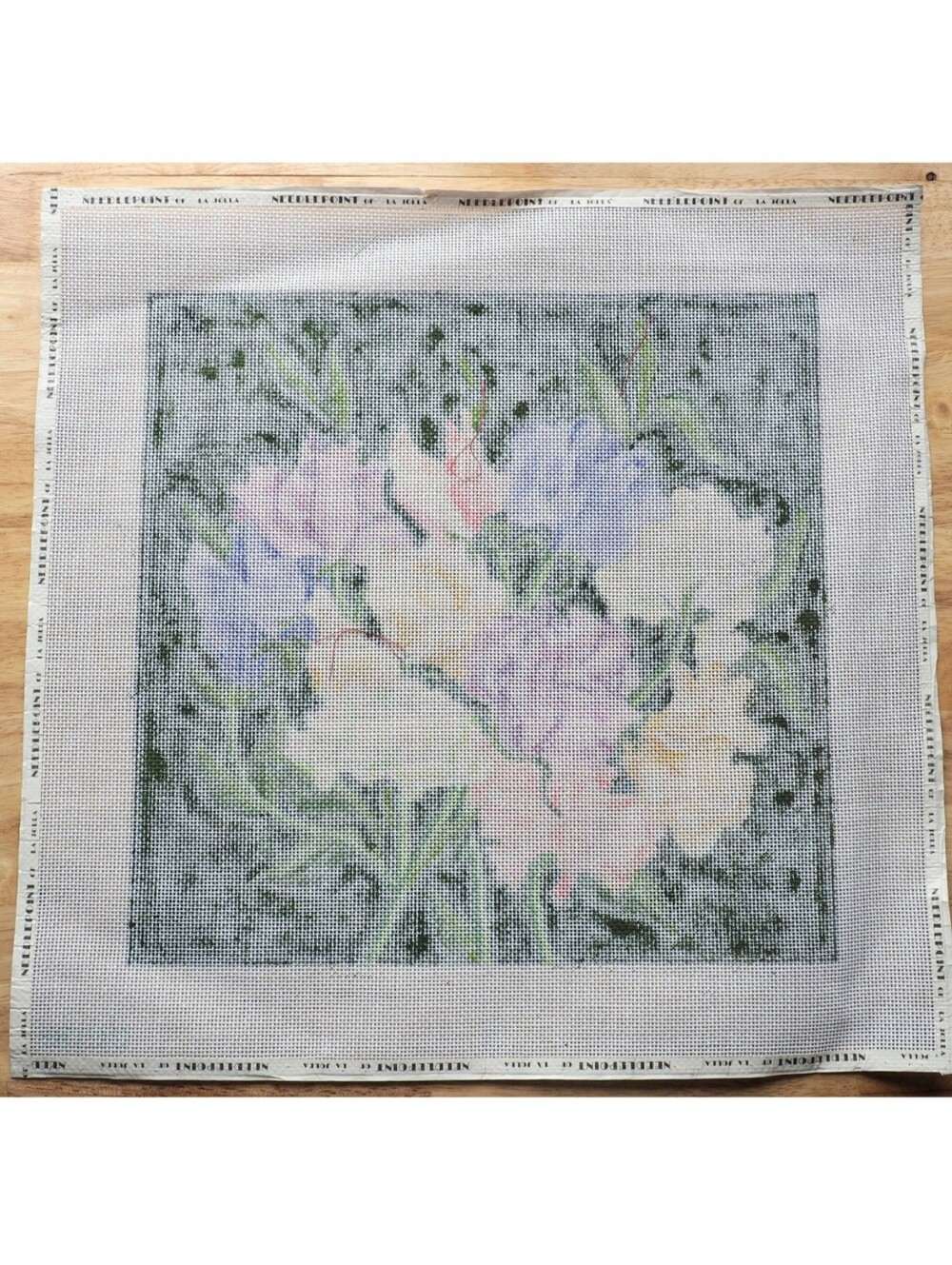 Dede Giant Sweet Pea 8992 Handpainted Needlepoint Canvas 14 in Large Floral Used - Picture 6 of 16